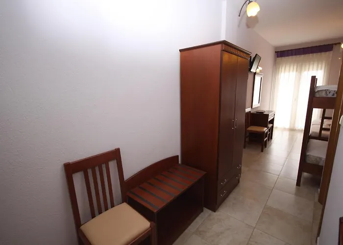 Coralli 奥马斯帕纳吉亚斯